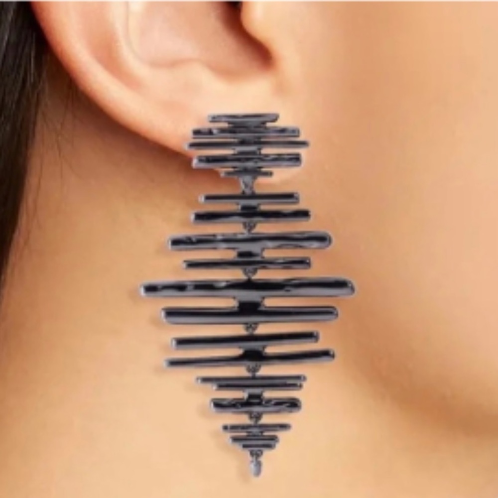 Kendra Scott Gun Metal Art Deco Asymmetrical Drop Earrings. Worn once.